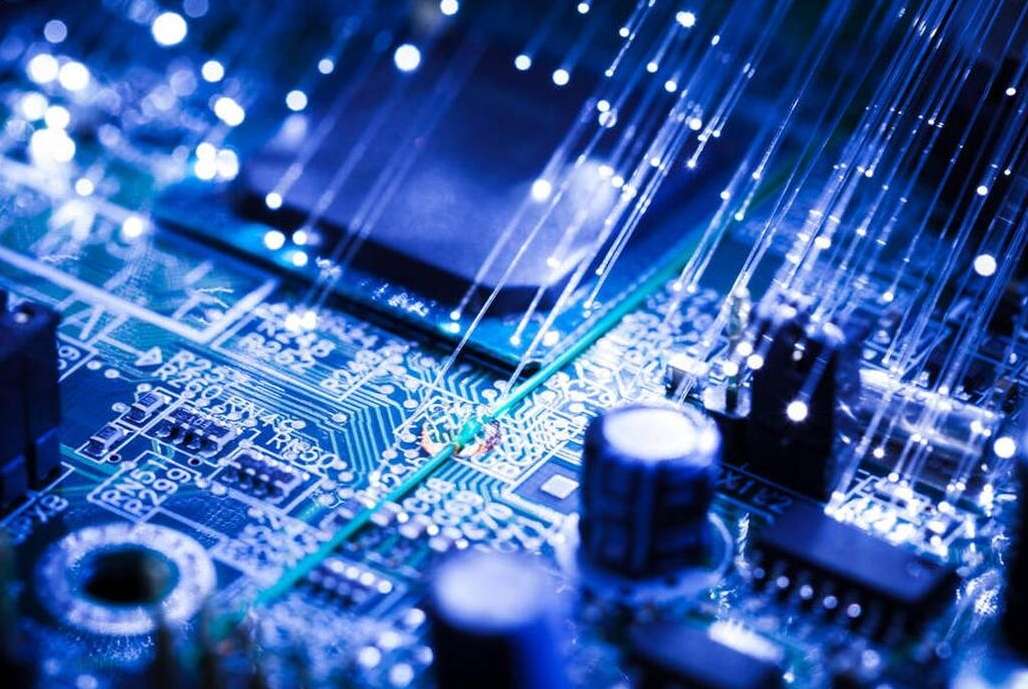 Qualcomm-Broadcom Crisis?